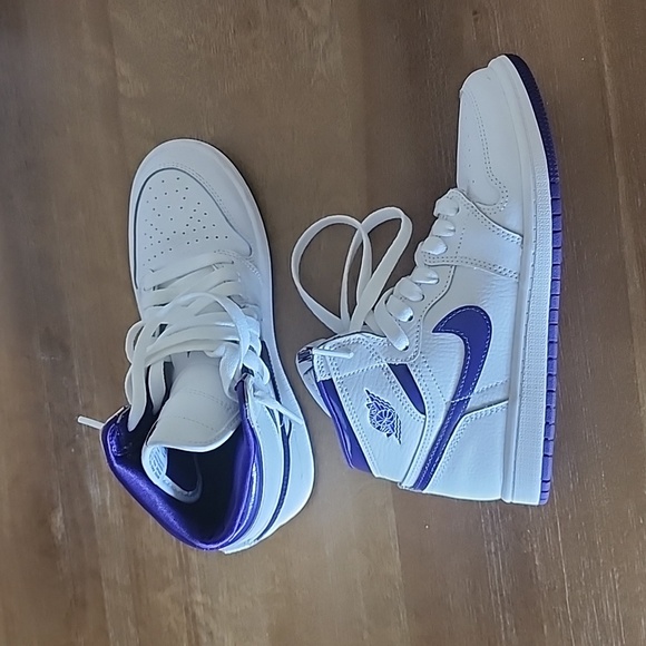 white court purple teal jordan 1